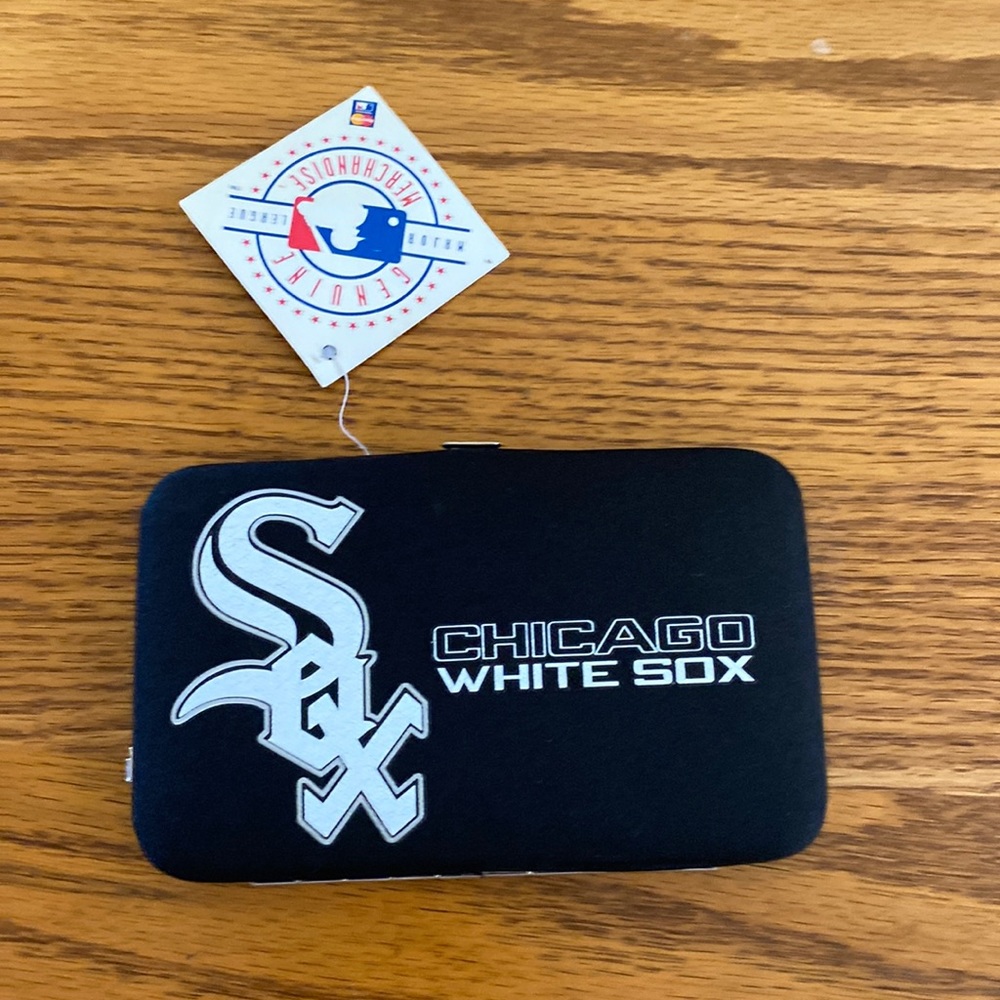NWT Chicago White Sox Phonecase/Wallet